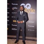 Rahul Bose Instagram - Saturday at the #gqstyleawards2018 Wonderful to present an award to the outrageously gifted @ImRo45 Much deserved, Rohit and all the best for the season! Suit by @nashishsoni