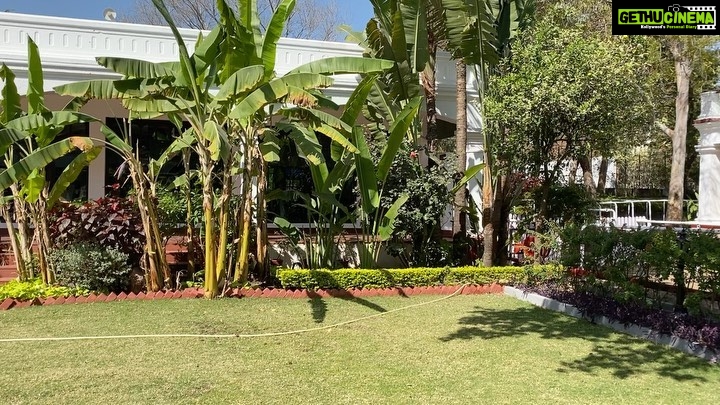 Rahul Bose Instagram - This is not a paid post. Thank you to the team led by Gaurav Rege @jehannumapalace for a wonderful stay. Your meals especially were really tasty. My congratulations to your F&B team. And what a poolside. Finally, my personal thanks to Virendra., for his grace and warmth. #Bhopal