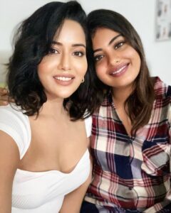 Raiza Wilson Instagram - @shravanthis Executive Producer of F.I.R As hard working as beautiful !! One person who has dealt with the problems of everyone and taken care of them with patience, care and love 💕 She’s just the best ♥️♥️♥️ We are blessed to have you Shravanthi.