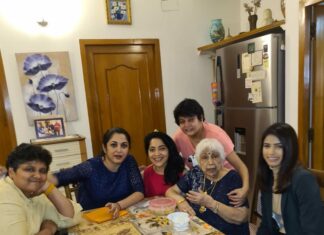 Ramya Krishnan Instagram - Some days are extra special 😍😍😍 lunch with the legendary Sowcar Janaki amma, what an amazing cook 🥰😘🤗🤗