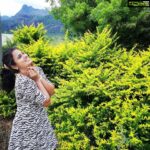 Ramya Pandian Instagram - Short and fun trip #courtallam PC: @nani_thedesigner 🤗 #village #nature #mountains #greenery Courtallam, Tamil Nadu, India