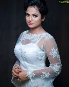Ramya Pandian Instagram - Photography : @arshad.af Costumes : @label_ts @label_ts_official #pushpam Styling : @labelswarupa MUA : @vijiknr Accessories : @original_narayanapearls