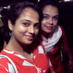 Ramya Pandian Instagram - With #sister @label_ts ❤️ Elliot Beach,Chennai