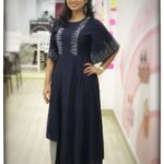 Ramya Pandian Instagram - It was different to be a part of a talk show #neeyanaana ☺️ Will be telecasted soon in @vijaytelevision Costumes : @heena.lunawat_official Styling : @thestylingelement Make up : @keerthipandian