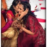 Ramya Pandian Instagram - Thanks for the love #vanijayaram Amma ❤️ you are as sweet as your voice ..will cherish these moments forever 😘 #singer #lovelylady #wisewords #countingmyblessings PC @parasu_pandian