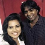 Ramya Pandian Instagram - Fan moment with @actorvijaysethupathi 💃🏻💃🏻 Met him along with #aandhevadhai team for the trailer launch ☺️