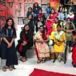 Ramya Pandian Instagram - #neeyanaana #talkshow by 12pm tomo (1/04/18) @vijaytelevision ☺️☺️ Costumes : @heena.lunawat_official Styling : @thestylingelement