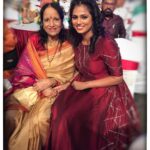 Ramya Pandian Instagram - Thanks for the love #vanijayaram Amma ❤️ you are as sweet as your voice ..will cherish these moments forever 😘 #singer #lovelylady #wisewords #countingmyblessings PC @parasu_pandian
