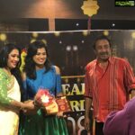 Ramya Pandian Instagram – “Men can celebrate women on women’s day
A woman can celebrate another woman on women’s day 
But do not fail to celebrate yourself EVERYDAY” 
A very happy women’s day ❤️ Day is even more special to receive realistic awards from actress Rekha mam and Gowtham sir  Thank you so much 🙏🏻 Costumes : @label_ts #pushpam 
Accessories : @original_narayanapearls 
Styling : @thestylingelement