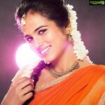 Ramya Pandian Instagram – #throwback #traditionallook #photoshoot ☺️☺️