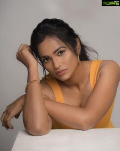 Ramya Pandian Instagram - “FLAWSOME”

Photography & Styling: @anupamasindhia
Gaffer: @gopikrish__photography
Assistant: @jeromepaul6
Make up & Hair: @vijiknr 

#ramyapandian