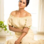 Ramya Pandian Instagram - Photography @v.s.anandhakrishna Stylist @anupamasindhia MUA @priyadharshini.makeupartist Hair stylist @mani_hairstylist #ramyapandian