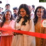 Ramya Pandian Instagram – Happy to launch the new branch of @original_narayanapearls at Porur..congratulations @nani_thedesigner bawa and @sundari_designer ..happy for you ❤💐

Costumes @label_ts_official 
Make up @priyadharshini.makeupartist 
PC @rocky_richardson

#ramyapandian