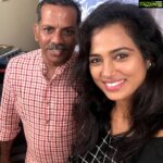 Ramya Pandian Instagram - I have always been a fan of Thamira sir's script writing abilities. His love and passion for Tamil has inspired many including me. More than it all what makes him special is the way he treated everyone around him. The entire cast and crew of Aan dhevadhai have always been treated with utmost respect. He would never miss a moment to appreciate talent and that too wholeheartedly. He has supported me and cared for me like one of his family members and this is a personal loss. Thank you sir for everything. You are missed very dearly. Deepest condolences to the family. #RIPThamira sir 😔