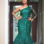 Ramya Pandian Instagram - Mermaid gown by @sidneysladen for Vijay tele awards 😍 Photography @camerasenthil Edited by @surenstudiomyth Make up @priyadharshini.makeupartist Hair stylist @mani_hairstylist Accessories @original_narayanapearls #ramyapandian #vijaytelevision