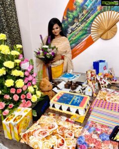 Ramya Pandian Instagram - Year on year, all the effort that goes into making this day special brings so much joy and warms my heart. What makes it even more special is the social and environmental impact that these efforts carry - the sapling planting drive and the food donation in this time of need. 

I am truly blessed to have an amazing set of well-wishers who go above and beyond, to radiate positivity, not just today but everyday. A big 'Thank you' for taking the time and for all the gestures - I'm counting my blessings.

Thank you my dear #gethufans ❤️

Birthday girl is very happy 💃🏻

#ramyapandian