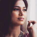 Ramya Pandian Instagram – Always believe that you can make possible, what the others think is impossible
#ramyapandian #teamramyapandian