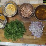 Ramya Pandian Instagram – Peel of ridge gourd thovayal with potato stuffed idly 
Recipe courtesy @arjun_chef154 
#cookingisfun

#ramyapandian