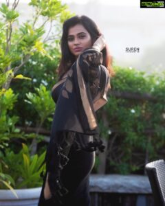 Ramya Pandian Instagram - Maalai mangum neram…

Photography @surenstudiomyth 

#ramyapandian