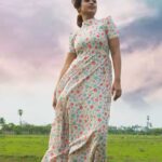 Ramya Pandian Instagram – Soul and spirit fly in the beautiful sky😍

Costumes @magizham_boutique

#ramyapandian