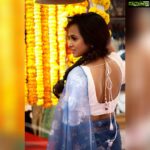 Ramya Pandian Instagram - Six yards of pure grace 😍 #sareelove PC @rocky_richardson Saree from @herowntrends Blouse from @label_ts_official MUA @layamakeupartistry Accesories @original_narayanapearls #ramyapandian