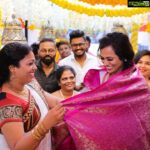 Ramya Pandian Instagram - @original_narayanapearls now at chrompet 🌟 Do visit the store for exciting new year collections💃 Congratulations @nani_thedesigner @sundari_designer PC @vivid_impressions__ Thanks for the beautiful saree @herowntrends Blouse by @sundari_designer From @label_ts_official MUA @layamakeupartistry #ramyapandian