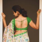 Ramya Pandian Instagram - PC @suren_studiomyth Accesories @original_narayanapearls Block printed chanderi cotton saree from @adithiudayakumarofficial #ramyapandian #casual #nomakeup #saree #photoshoot #terracephotoshoot