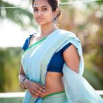 Ramya Pandian Instagram - "Every eyes have their own vocabulary and its a beautiful language to learn" PC @suren_studiomyth Accesories @original_narayanapearls #saree #sareelove #casual #photoshoot #ramyapandian