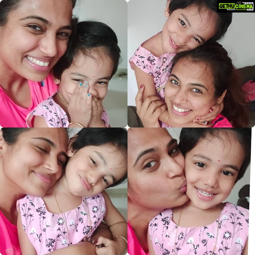 Ramya Pandian Instagram - Being around this god sent angel assures only happiness ❤😍😘 #cutie #expressionqueen #fun