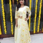 Ramya Pandian Instagram - Diwali celebration with family ❤ #diwali #diwaliparty #familytime Love the outfit from @radheyscouture ....thank you🙏🏻 #ramyapandian