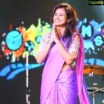 Ramya Pandian Instagram - Thank you for so much love ❤ #loyola #ovations #culturalevent Costumes : @mabia_mb @priyaregan_84 Accesories : @original_narayanapearls #ramyapandian