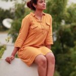 Ramya Pandian Instagram – “Feelings come and go like clouds in a windy sky. Conscious breathing is my anchor” 
PC @suren_studiomyth 
#ramyapandian 
#casual #photoshoot #nomakeup 
#cloudy