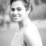 Ramya Pandian Instagram – “The most beautiful thing a woman can wear is CONFIDENCE”

Photography : @suren_studiomyth 
#beconfident
#blackandwhite
#ramyapandian