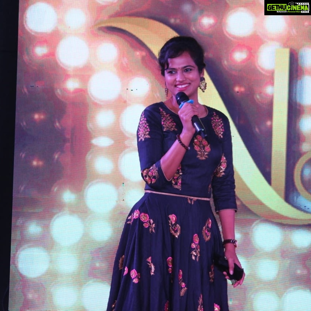 Ramya Pandian Instagram - Happy to be a part of @nakshatra.15 ... we all gathered for a good cause; installing sanitary napkin vending machines in government schools ... students energy and initiative is always great and welcoming ... #srm #dgvaishnav Costumes : @label_ts_official Accessories : @original_narayanapearls PC: @cal_me_vr_official