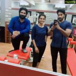Ramya Pandian Instagram - Looks like our gym uniform 😜 but pure coincidence ... and of course mandatory to take a pic 💁🏻‍♀️😄 #gymbuddies