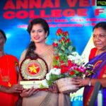 Ramya Pandian Instagram - Thanks for the love #annaiveilankannicollege ... happy to be a part of #astrol19... you girls made me feel so special ❤️❤️ love you Thanks for the custom made saree and blouse @sundari_designer Accessories : @original_narayanapearls #ramyapandian