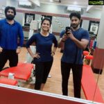 Ramya Pandian Instagram – Looks like our gym uniform 😜 but pure coincidence … and of course mandatory to take a pic 💁🏻‍♀️😄 #gymbuddies
