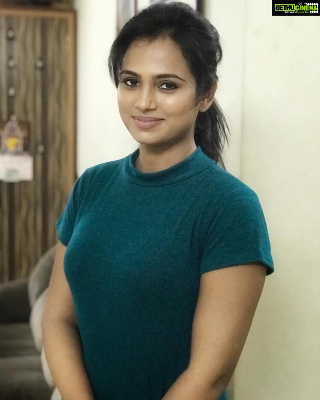 Ramya Pandian Instagram - Happy for all the positive reviews and feedback about #aandhevadhai ... those who have not yet watched please do watch in theatres ☺️🙏🏻 Make over : @jothimuthuram 🤗 #ramyapandian