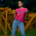 Rashmi Gautam Instagram - Yup I got this P.c @v_capturesphotography #RashmiGautam #sequinshirt #denimstyle