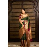 Regina Cassandra Instagram - 8 pins and 15 minutes is all it takes 😇. Saree - @sailesh_singhania Blouse - @archana.karthick Jewelry - @theamethyststore Makeup - @makeup_by_poornima Hair - @hairologyby_chinna Photography - @the_pixel_farmer Styled by Divya and Navya - @designbyblueprint & @blueprint_by_navya_divya #pattusari #saridraping #sarilove #kudumbakuthuvilakku 😋