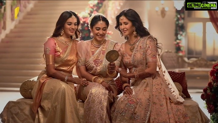 Regina Cassandra Instagram - New or old, weddings will always be a part of our normal.✨ Celebrate eternity with #kalyanjewellers timeless classics. #muharatathome #kalyanbridallook @kalyanjewellers_official @katrinakaif @nidhhiagerwal #tarunvishwa