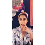 Regina Cassandra Instagram – #thenotsolateshowwithrc Episode 5 
Beetroot stained and ghee laden lips, cocoa contoured jaws, soapy eyebrows and two crazies who brought the roof down last Sunday. 
@prakatwork 🥰
Styled by @designbyblueprint 
Set design @rowdyrani 📱📷 @prachuprashanth 
@notsysha