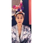 Regina Cassandra Instagram - Episode 5 of #thenotsolateshowwithrc was all about acknowledging privilege and how to not take it for granted. @prakatwork was the cutest, most animated guest on the show till date. 😁Thank you♥️ Go check out our all natural “if you’re caught in the woods and chance upon a hot boy then what to do “ make up. 😉😂 Styled by @designbyblueprint Set design @rowdyrani My what to say what not to say person- @notsysha thank you! 🥰 📱📷 @prachuprashanth
