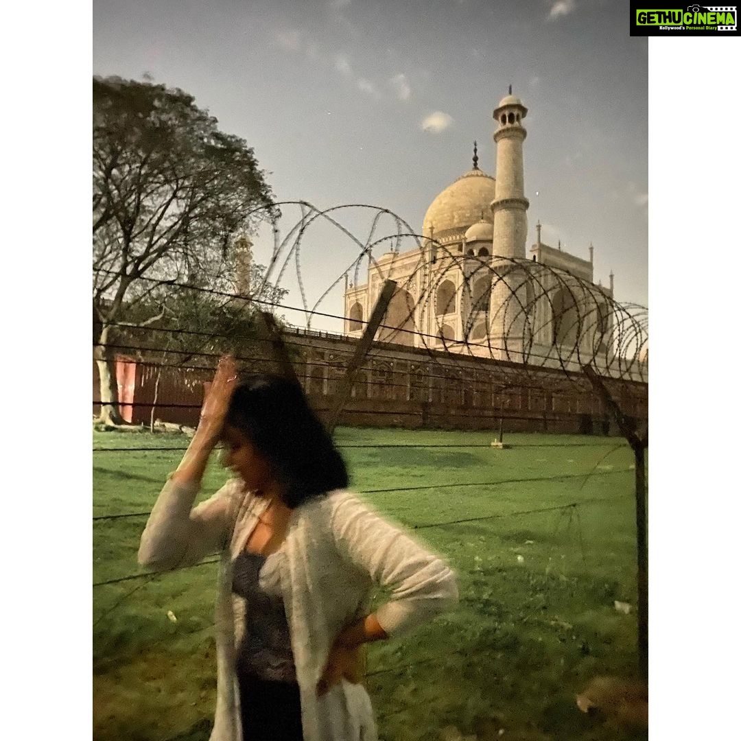Regina Cassandra Instagram - The last of the #tajmahal from the banks of the #yamuna series. My reaction to when people call this monument the symbol of love. Oh also see Venus shining so bright right behind one of the minarets.