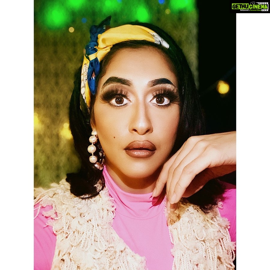 Regina Cassandra Instagram - This Sunday gave me the perfect opportunity to get into “drag queen” shoes. Many were shocked and yesss, it might’ve been a lil OTT for the others. But hey! what can I say.. I’m living the dream and having a blast! Oh and If you didn’t watch the show then here’s something to note. “Bio queen”, that’s what I (any heterosexual woman) would be called if I did drag. Thank you @designbyblueprint @prakatwork @rowdyrani and @notsysha for bringing out the best. #thenotsolateshowwithrc #dragqueen #bioqueen #ott #largerthanlife