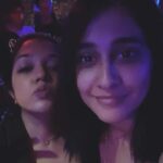 Regina Cassandra Instagram - 😂 oooooops I did it again! 🤪 P.s: this is fun ONLY when everyone is inebriated 😇 @taranakhatri @adeets.petites @bhavnarajgopal Ok major missings happening! Ugh!