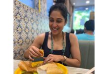 Regina Cassandra Instagram - Anna oru sada dosai, enney kammi please. 😁