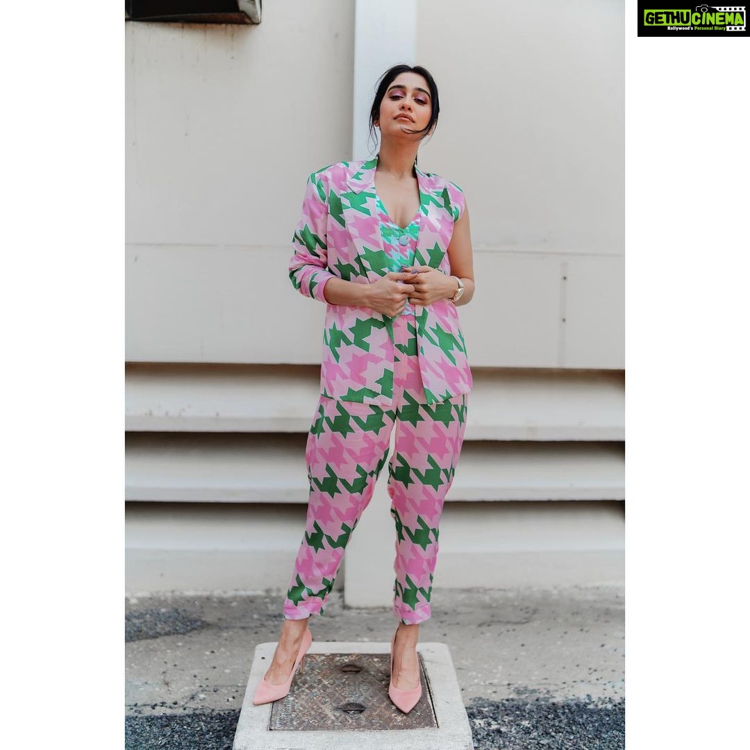 Regina Cassandra Instagram - TRUST! One of the three pillars in any relationship. On some days the question “should I/Can I trust” does arise. Make a decision and then leave it to pan out accordingly. I made a decision to trust and the results were clear. 😇 Thank you @blueprint_by_navya_divya and @designbyblueprint . ♥️ #saywhat #trust #trusttheprocess Outfit - @PapaDontPreachByShubhika Makeup - #JeniferAntonio Hair - @HairologyBy_Chinna Photography - @The_Pixel_Farmer Styled by @DesignByBlueprint & @Blueprint_By_Navya_Divya