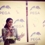 Regina Cassandra Instagram - ANNOUNCEMENT!!! 🔊 We are inviting volunteers for @teach_for_change to improve literacy skills of children studying in Government schools. Visit www.teachforchange.in and register #pegateachforchange #teachforchange #qualityeducation #sdg4 @chaitanya_tfc Soho House Mumbai