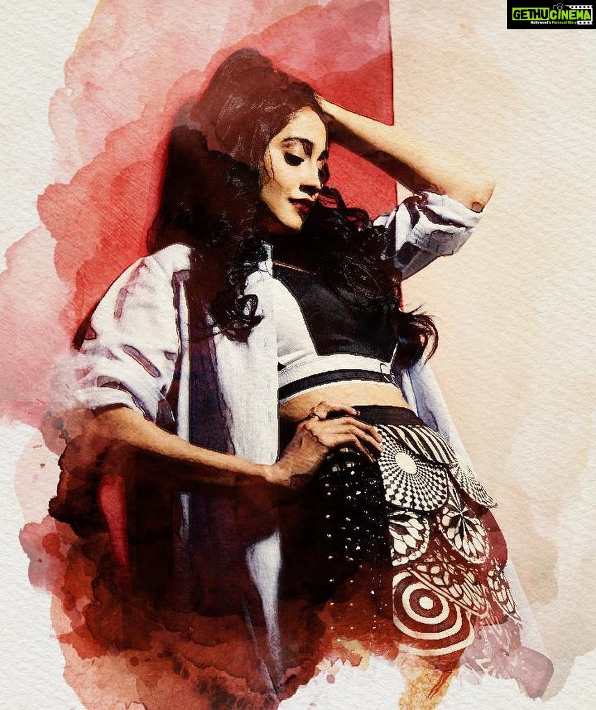 Regina Cassandra Instagram - ♥️🖤♥️ Shirt - @Blueprint_By_Navya_Divya Skirt - @ParamSahibClothing Beauty - Ganesh Hair - @Hairologyby_Chinna Photography-@SushmithaTadakamadla Styling - @DivyaNiranjan_